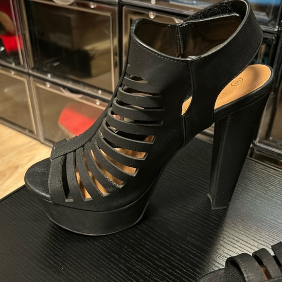 Platforms CAN SIZE 8 - Picture 4 of 6